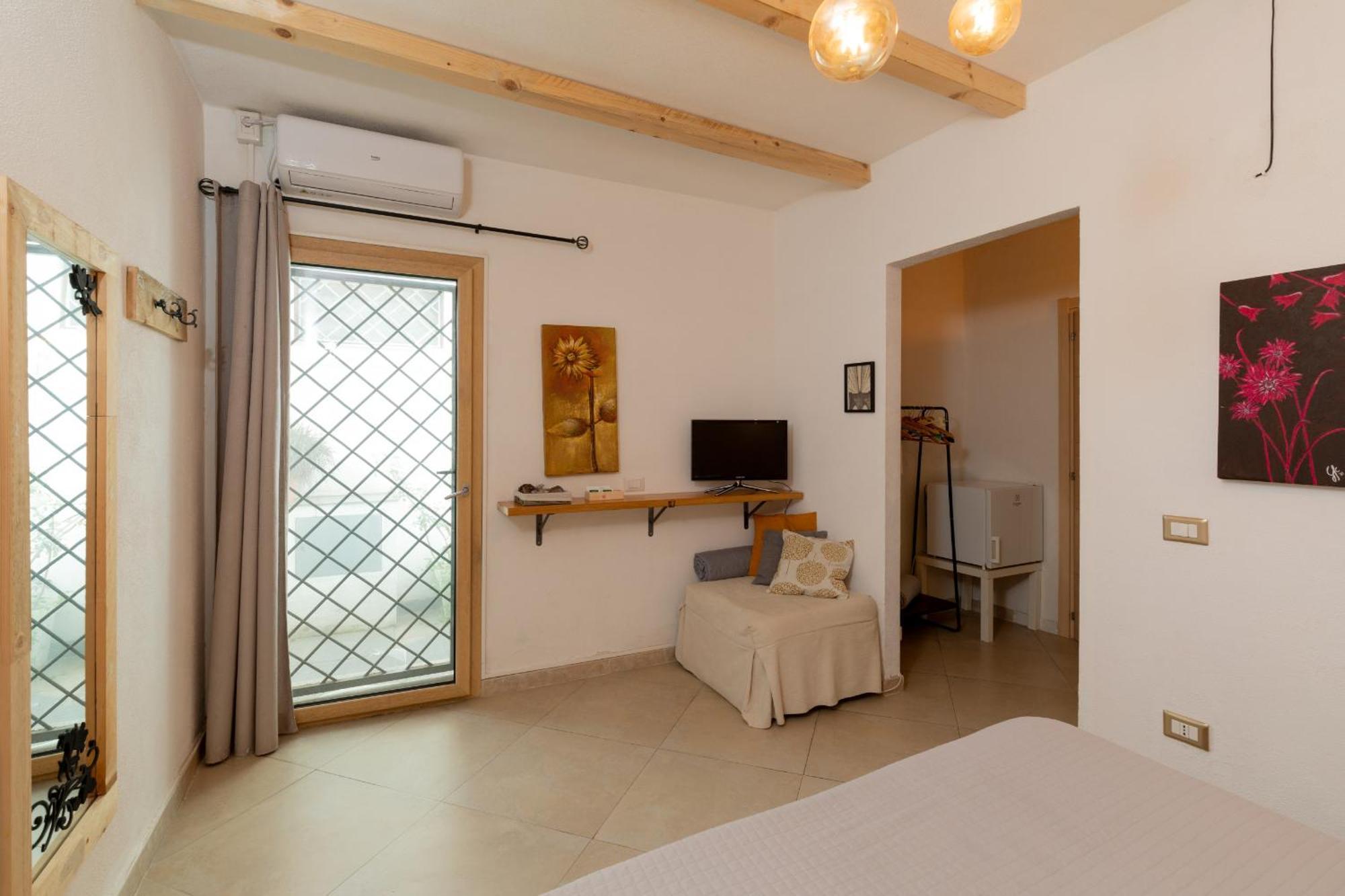 Iknos By Wonderful Italy Gasthof Olbia